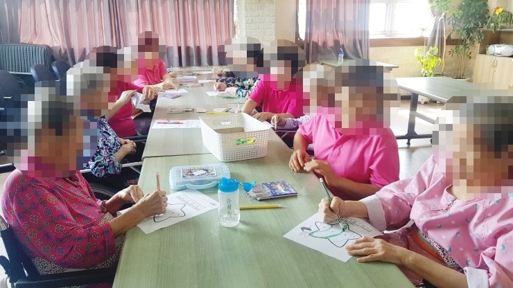 인지기능 프로그램 - 인지활동 (숫자대로 색칠하기)