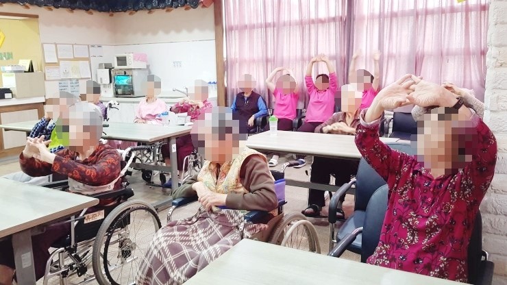 인지기능 프로그램 - 치매예방 건강체조 (힘뇌체조)